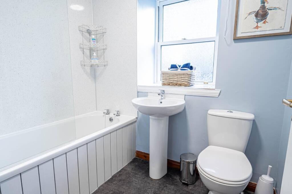 Cozy Newly Renovated Town Centre Apartment Aberfeldy Exterior photo